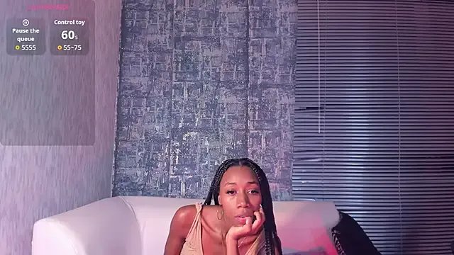 NathalyLeen on StripChat