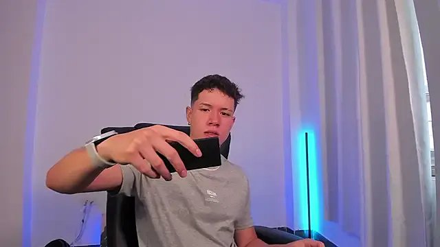 nathan_blake on StripChat