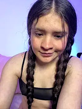 Natisss_ on StripChat