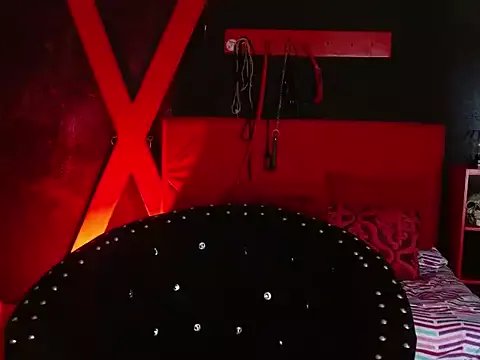 Freechat Naty_slavedoll on StripChat