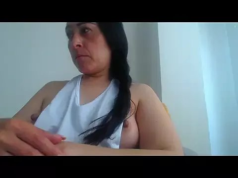 naughthyany16 on StripChat