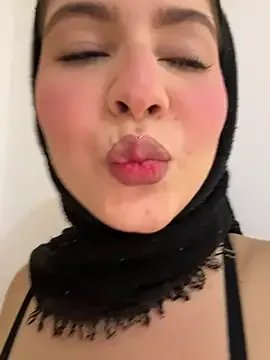 naughty__angel on StripChat