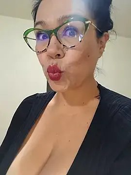 naughty_doll_horny — Freechat on StripChat