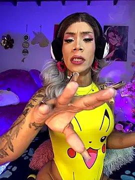 Naugth_channel_ts on StripChat