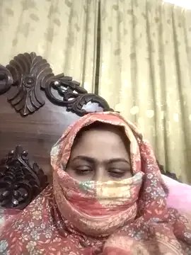 Neha-37 on StripChat