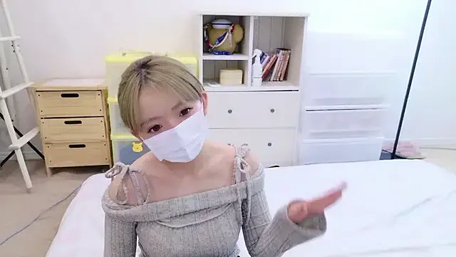 Group neruneruru on StripChat