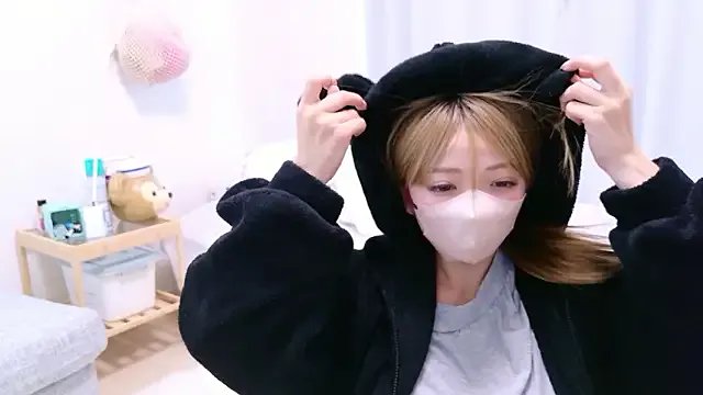 Group neruneruru on StripChat