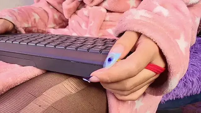 Freechat ness_wi on StripChat