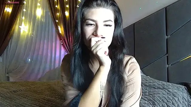 NessyStar on StripChat