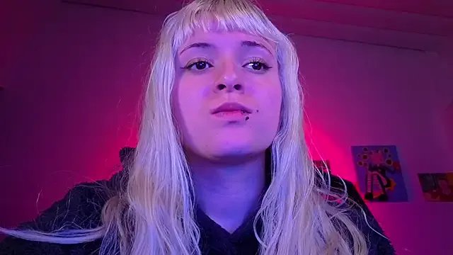 NEXT_DOOR_GIRL_ on StripChat