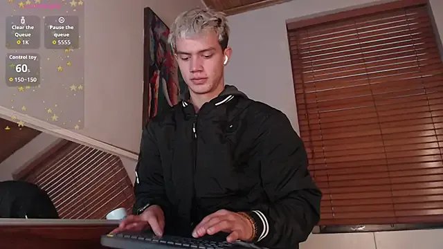 nicktorn —  Get Naked