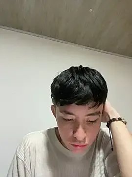 nico_18x on StripChat