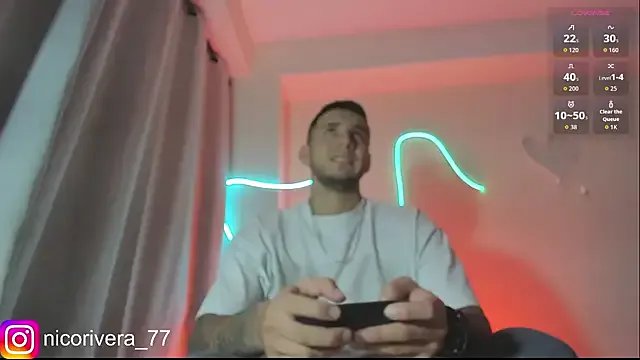 nico_rivera on StripChat
