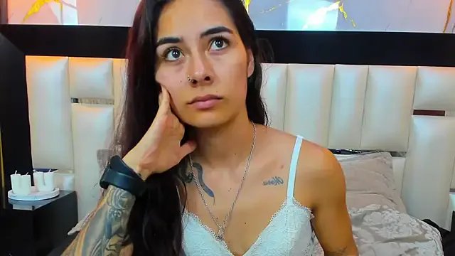 NicoleEsposito on StripChat