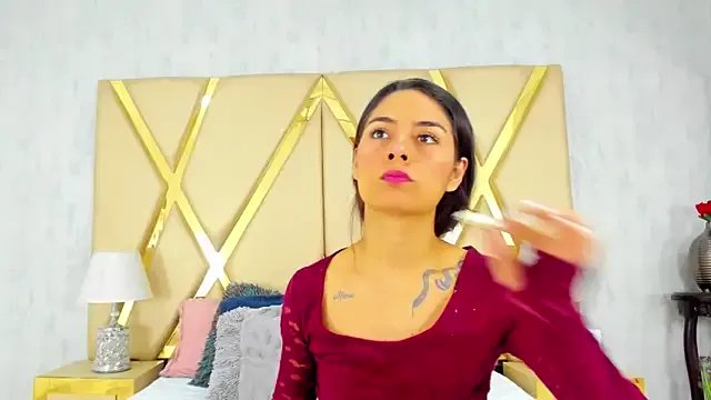 NicoleEsposito on StripChat