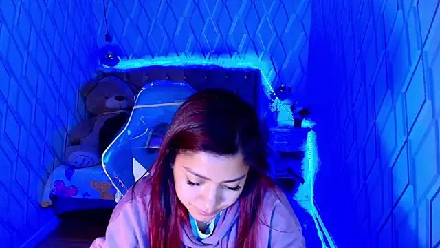 NicolleTaylor on StripChat