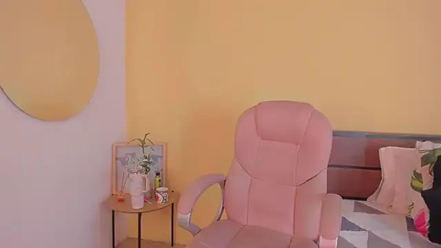 Niicol_Jenner on StripChat