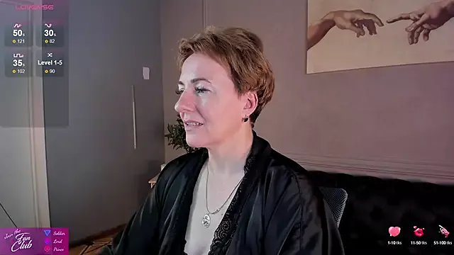 Nika_Smit on StripChat