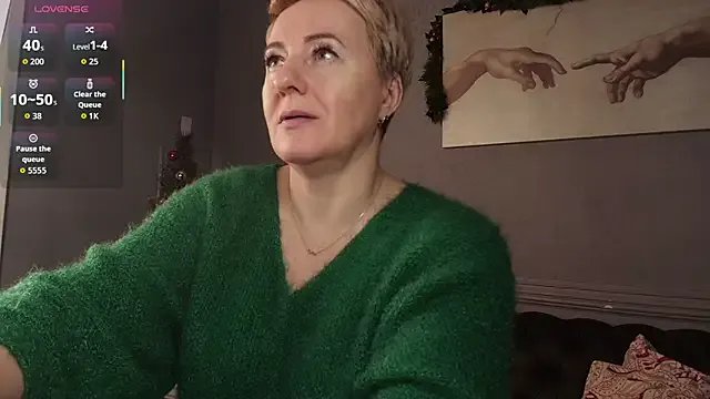 Nika_Smit on StripChat