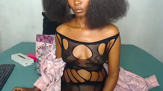 Freechat NikkiDickSavage on StripChat