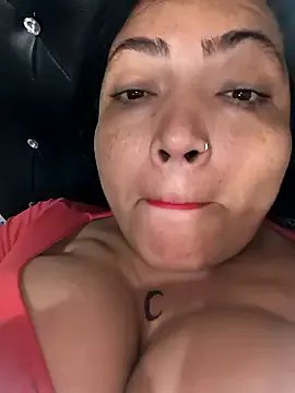 NIKOLE1301 on StripChat