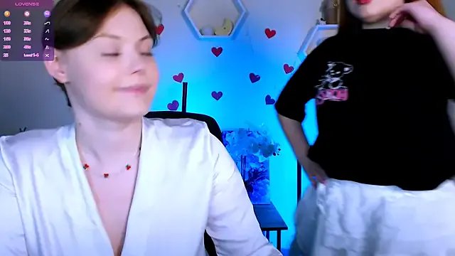 nikole_kitt on StripChat