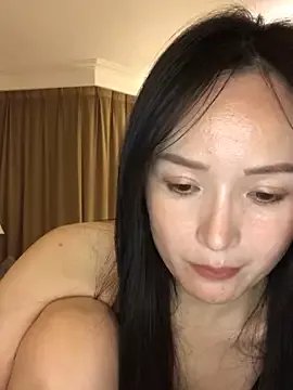 nina520 on StripChat