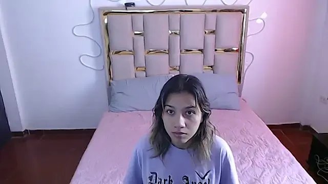 nina_carther on StripChat