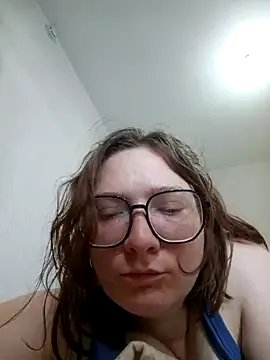 NinaBigCherry on StripChat