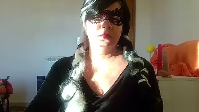 Ninalapiccolina on StripChat