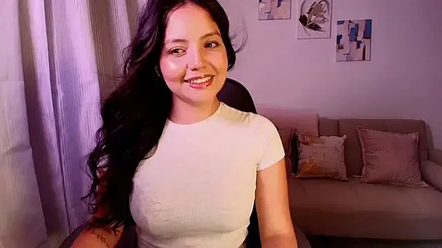 NinaMichelle on StripChat