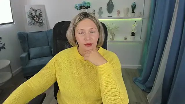 NinaStarle on StripChat