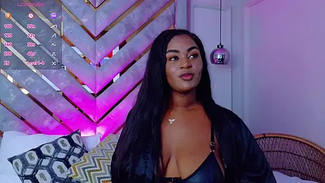 Noa_Adams on StripChat