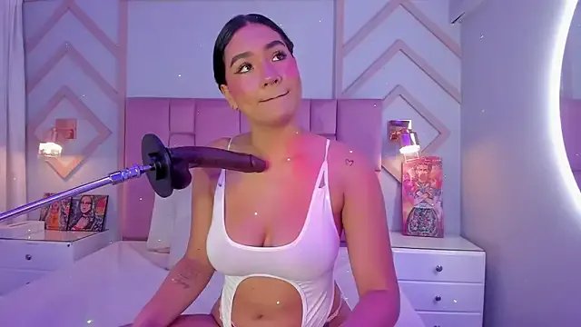 noa_moon on StripChat