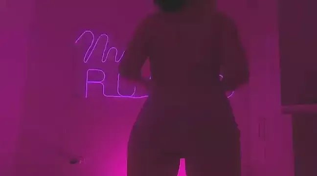 NoahMonroe_11 on StripChat