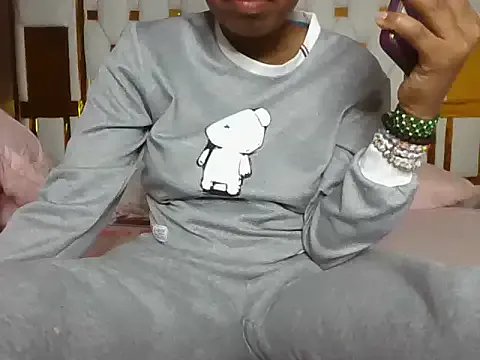 Nodia32 on StripChat