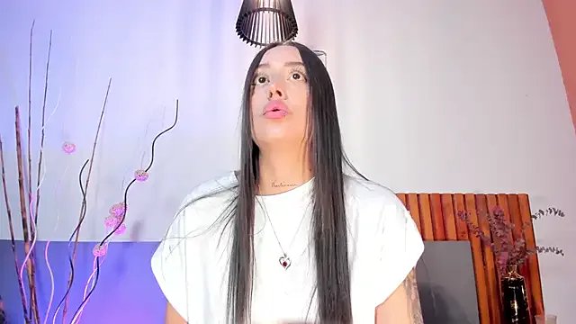 NoraDasilva on StripChat