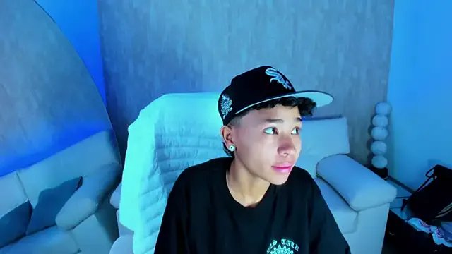 Freechat nova_sex01 on StripChat