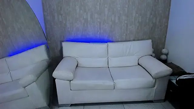 Freechat nova_sex01 on StripChat