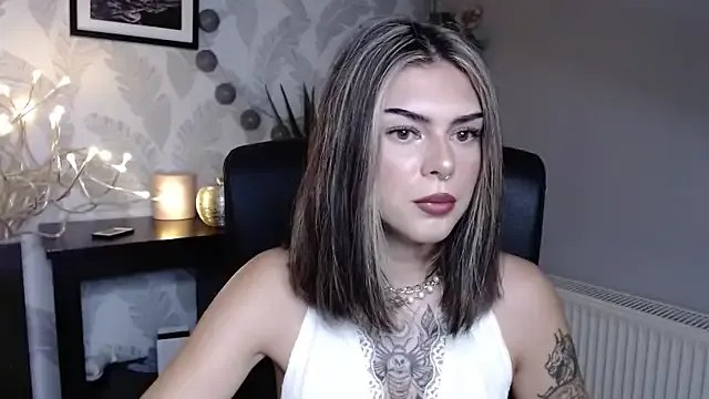 Nova_SIN on StripChat