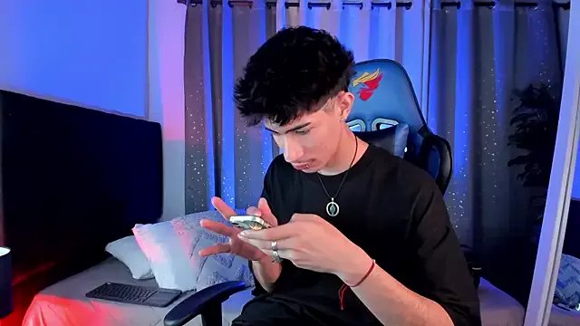 NovaaWheler on StripChat