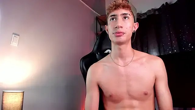 NovaaWheler on StripChat