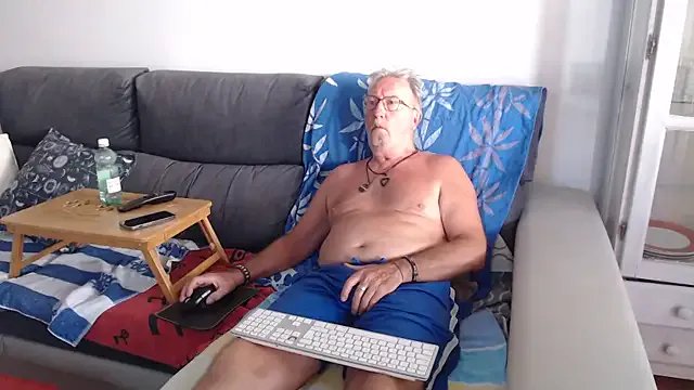 Nudelschwanz on StripChat