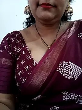 Nyra-23 on StripChat