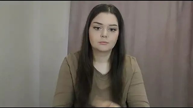 ohhhMie on StripChat