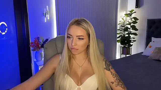 OhMyEmma on StripChat