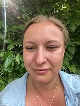 OlgaBuzzz on StripChat