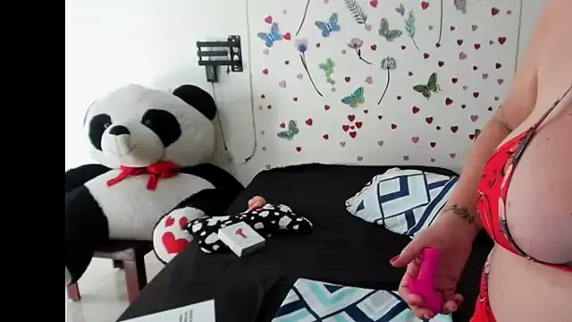 Olgahunder on StripChat