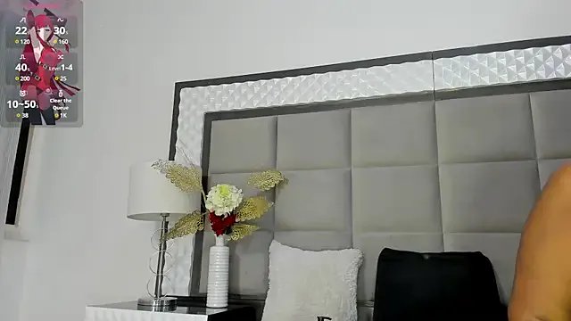 OliviaBurning on StripChat