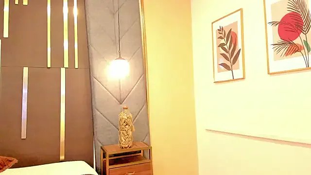 OliviGrace on StripChat